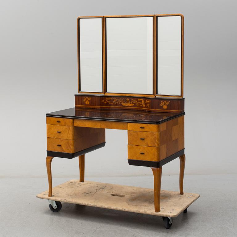 A 'Haga' toilette table by Carl Malmsten, Nordiska Kompaniet, 1930.