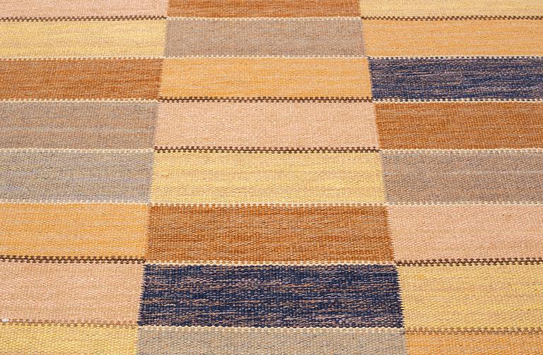 Märta Måås-Fjetterström, a carpet, "Nöthåret", flat weave, ca 197,5 x 118-119 cm, signed MMF.