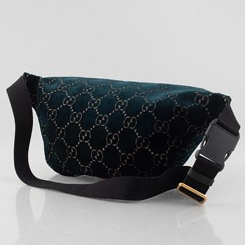 Gucci, "Sherry Line Belt Bag".