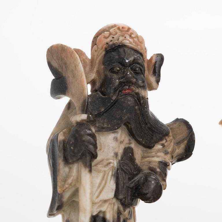 Tre figurer, täljsten, Kina, 1900-tal.