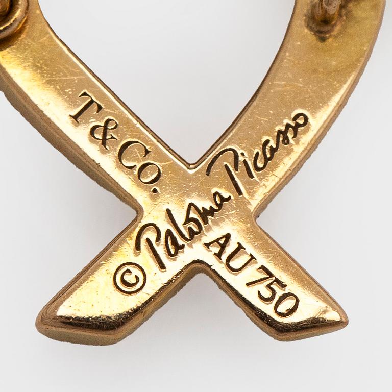 Tiffany & Co, Paloma Picasso, an 18K gold 'Loving Heart' necklace.