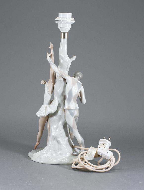 BORDSLAMPA, porslin, Lladro, 1900-talets andra hälft.