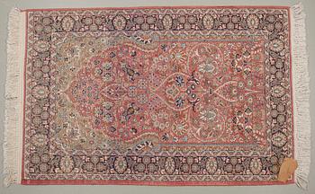 BÖNEMATTA, siden, Kashmir. Ca 180x121 cm.