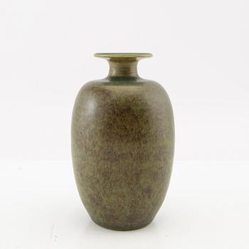Erich & Ingrid Triller, Tobo stoneware vase signed.