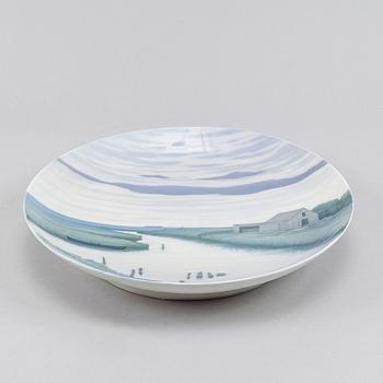 A porcelain dish by Stephan Ussing from Royal copenhagen.