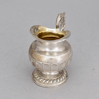 GRÄDDKANNA, silver, senempire, Gustaf Theodor Folcker, Stockholm, 1839. Vikt ca 138 gram.