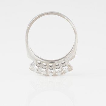 RING, med 5 briljantslipade diamanter, 0.50 ct.
