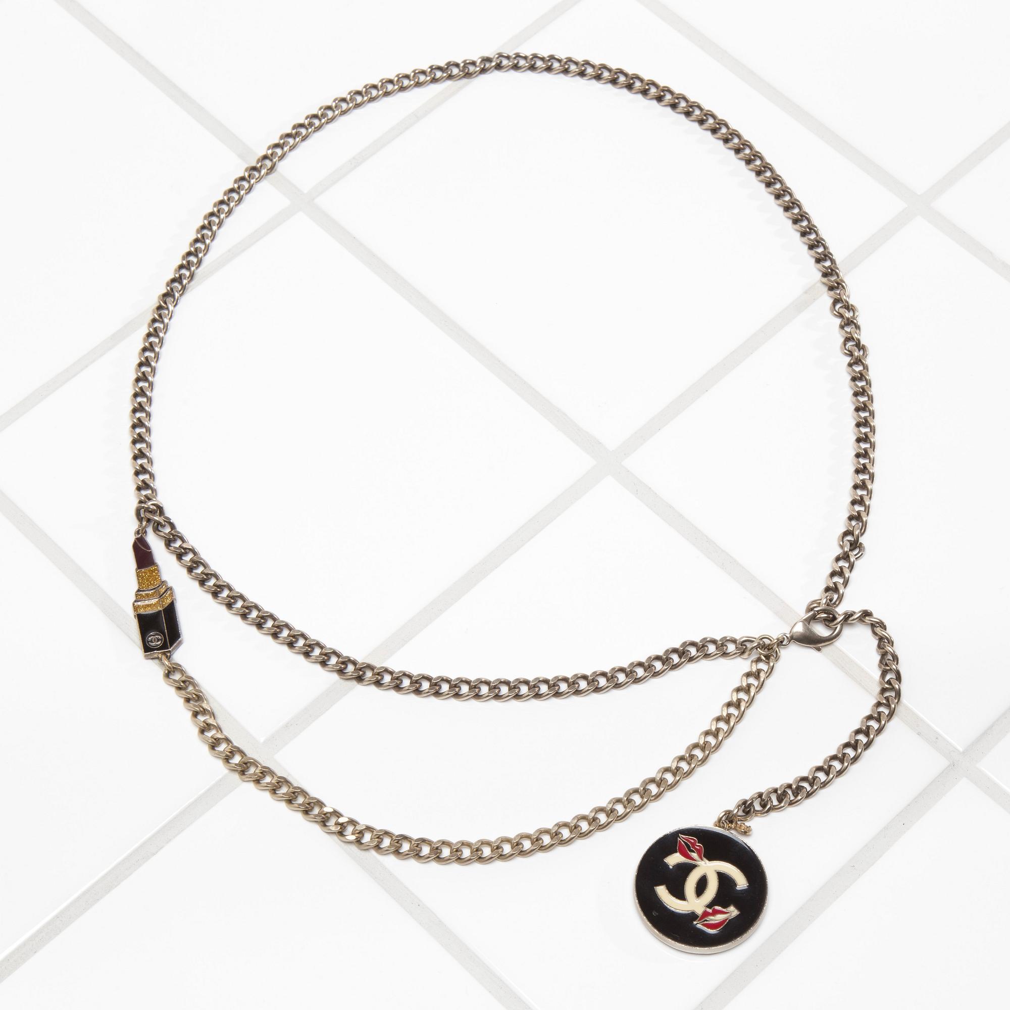 SKÄRP, Chanel.