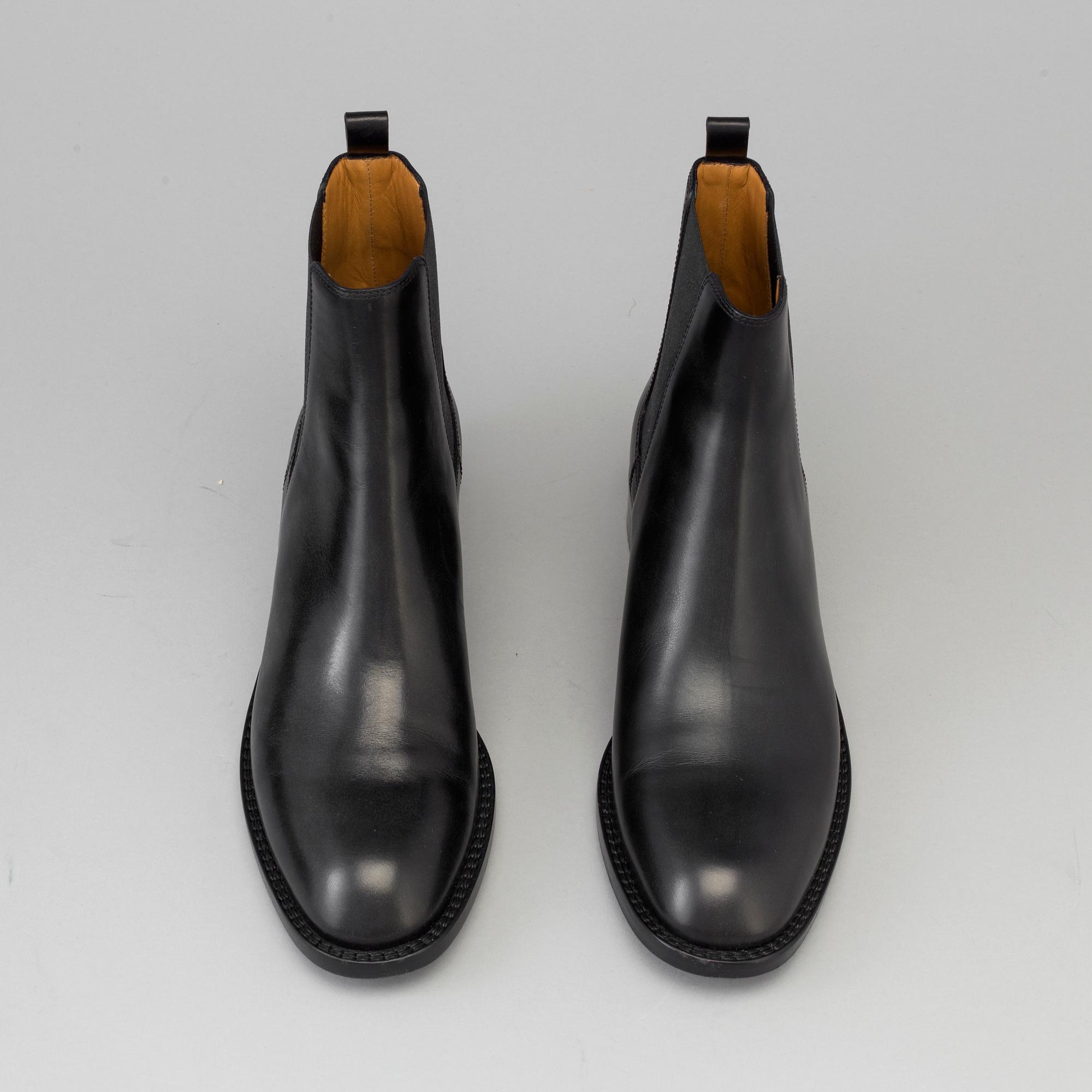 BOOTS, Yves Saint Laurent, size 38.