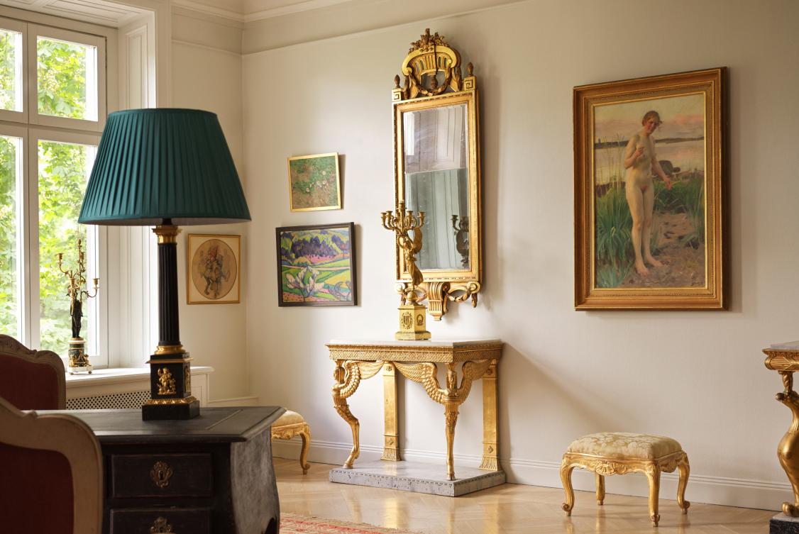 The season's largest live auction with the very best in Fine Art