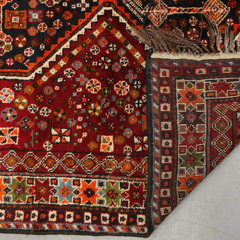 MATTA, troligen Kashgai, 1900-talets senare del, 235 x 160 cm.