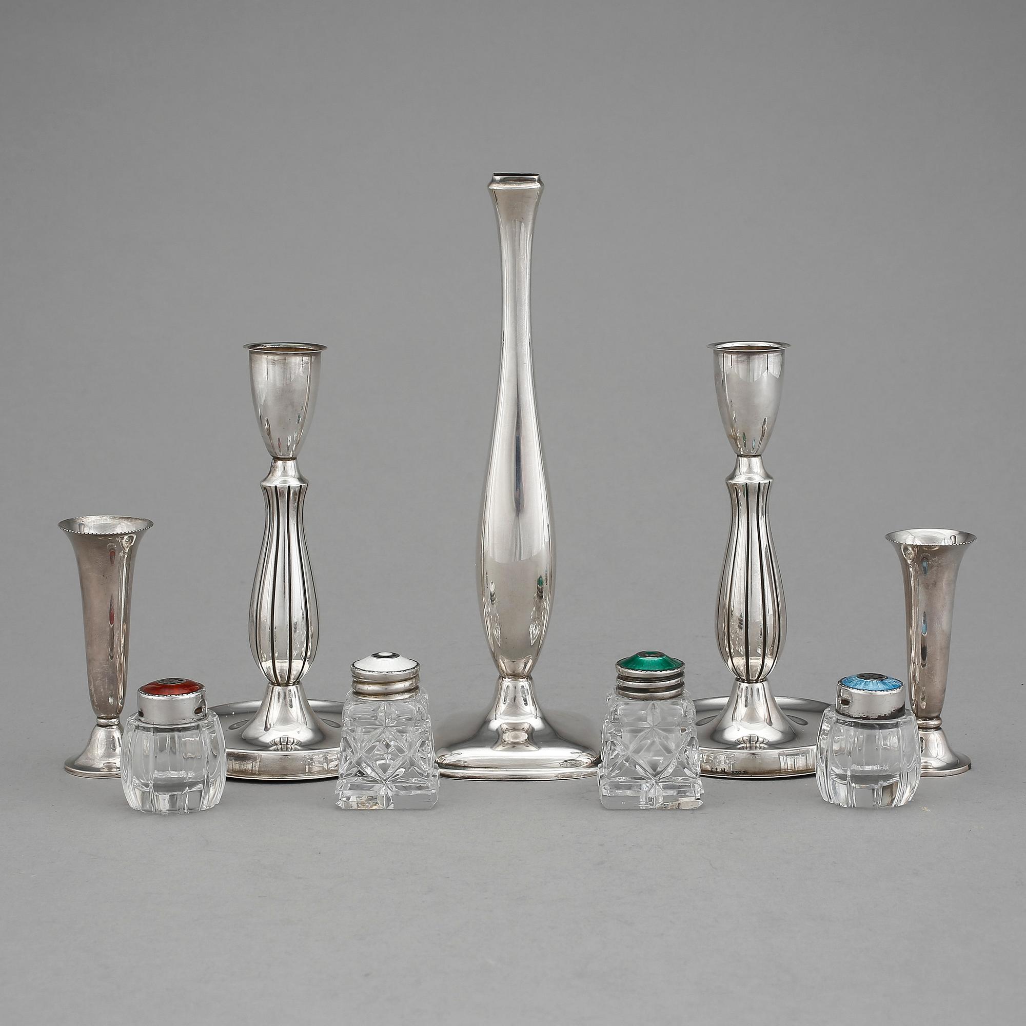 PARTI SILVER, 9 delar, 1900-tal. Tot vikt ca 443 gram (inkl. glas).