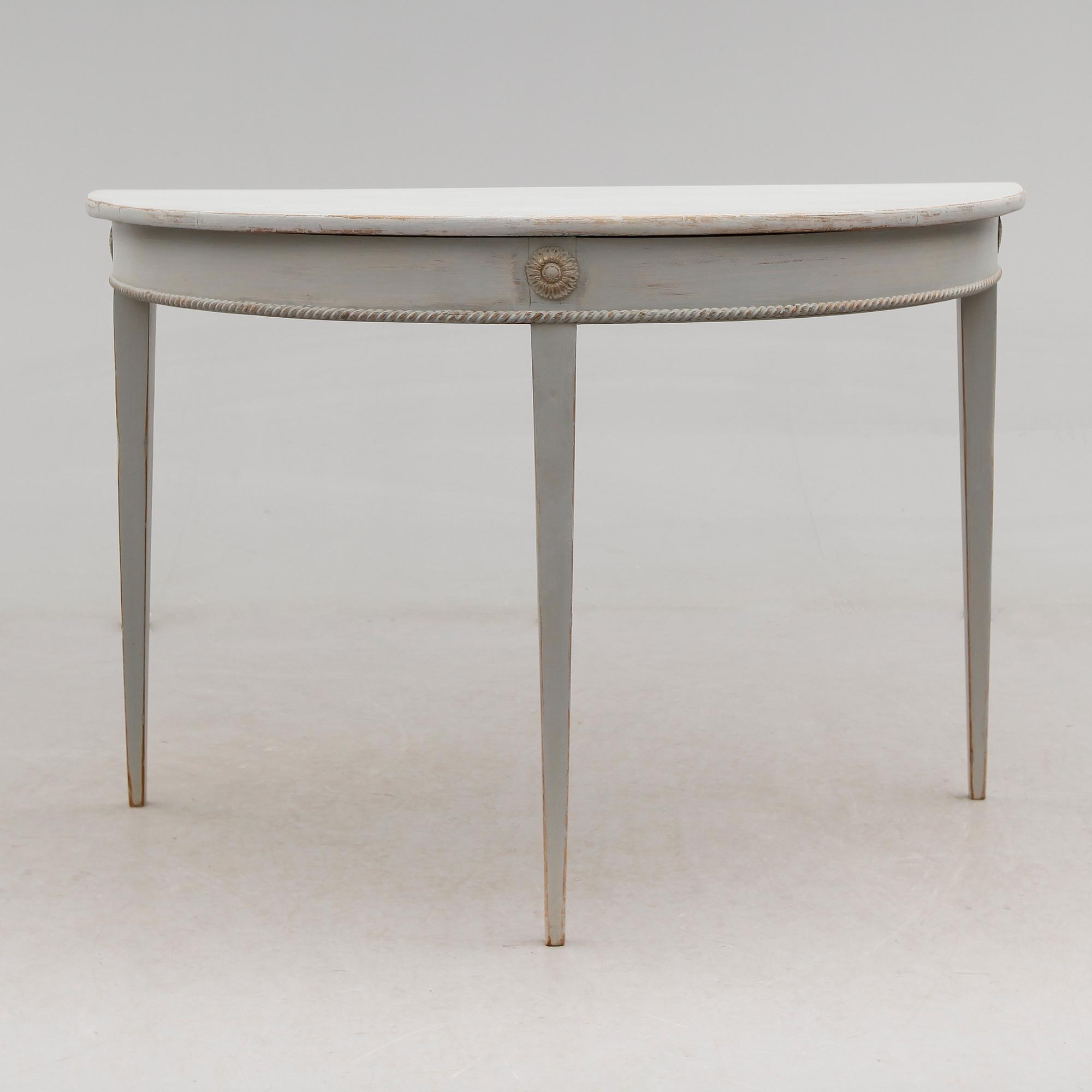 VÄGGBORD, gustaviansk stil, 1900-talets första hälft.