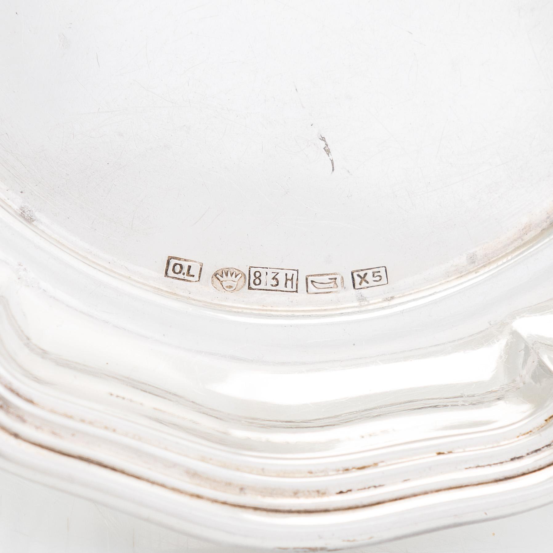 Konfektkorg och glasunderlägg, 12 st, silver, Helsingfors och Tavastehus  1920- och 1930-tal.