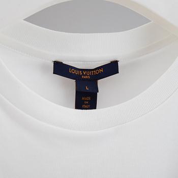 LOUIS VUITTON, T-shirt, size L.