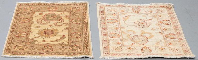 Two Zeigler design rugs, ca 84 x 61 cm.