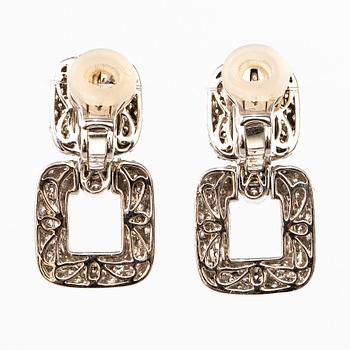 A pair of 18K white gold earrings with 230 brilliant cut diamonds, ca. 4.07 ct in total.