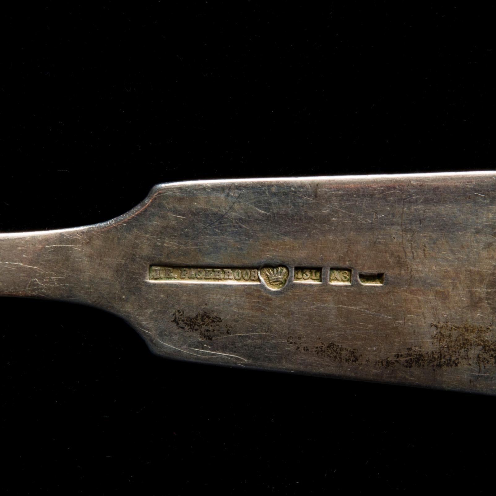 PARTI BESTICK, 44 delar, silver, "Mussla", finska stämplar, 1918-50. Tot vikt 1084,8 g.