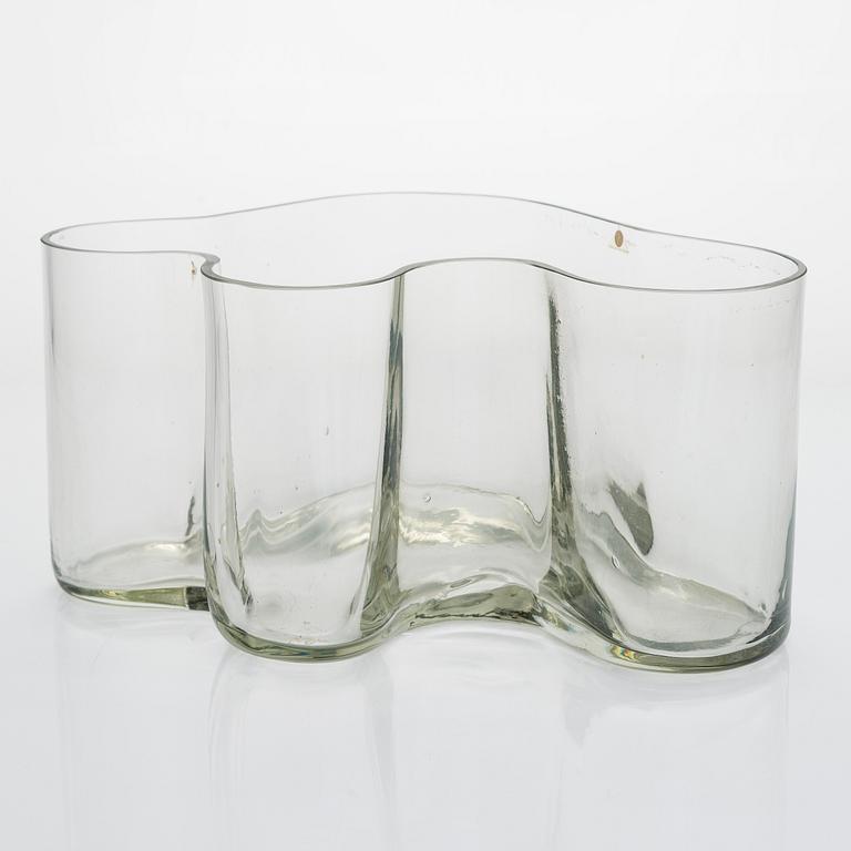 Alvar Aalto, maljakko, malli 3031, signeerattu Alvar Aalto. Iittala 1950-luku.