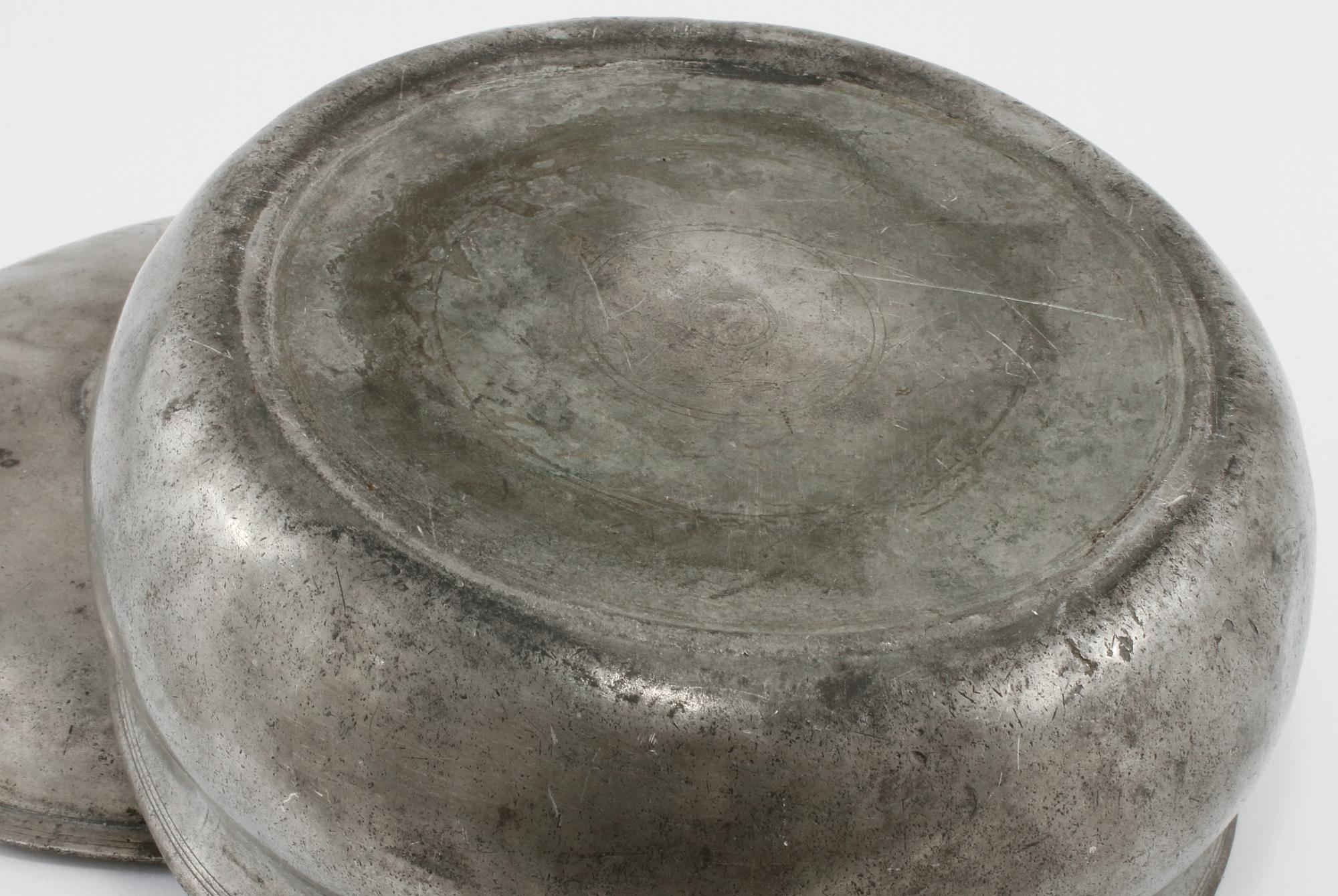 GRÖTSKÅL, tenn, 1800-tal.