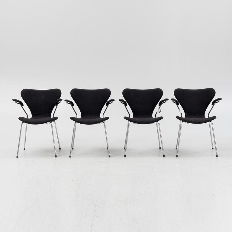 Arne Jacobsen, karmstolar, 4 st, "Sjuan", Fritz Hansen, 2000-tal.