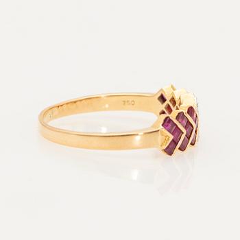Ring, 18K gold with rubies and diamonds.