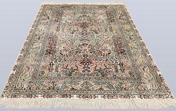 Matta, silke, orientalisk, ca 184 x 116 cm.