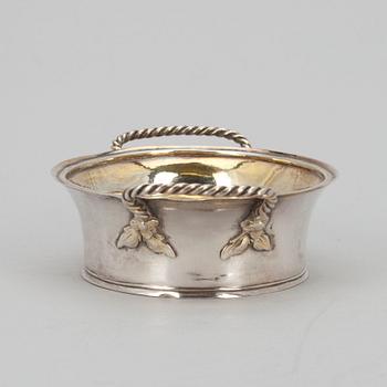 KULHO, hopeaa, Venäjä 1790-luku. Epäselvät leimat.