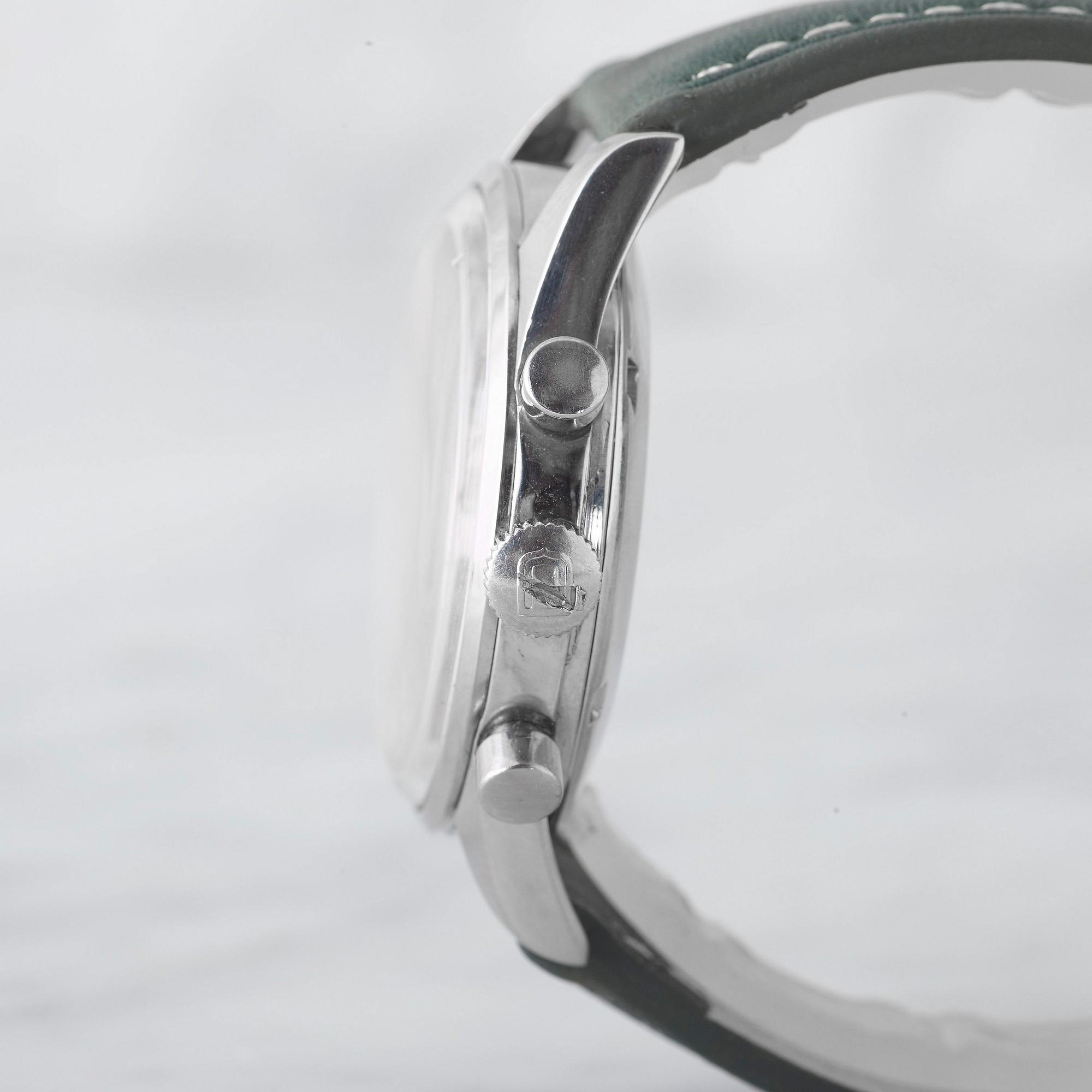 UNIVERSAL GENEVE, Uni-Compax, kronograf, "Big Eye".