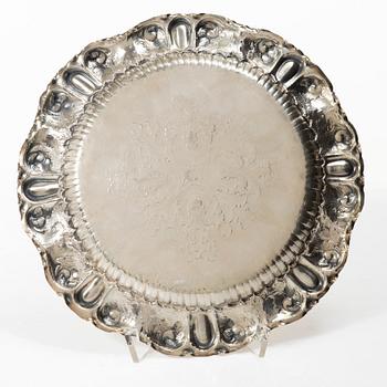 Sugar bowl, cream jug, tray, cup and miniature sugar tongs, silver, including William Mammatt & Son, Sheffield 1896.
