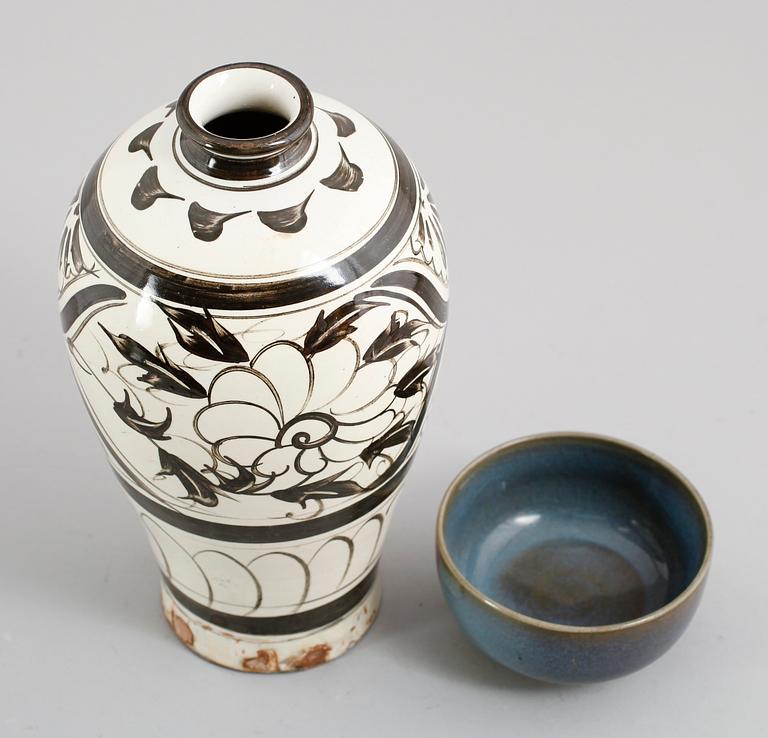 VAS OCH SKÅL, porslin, Kina, 1900-/2000-tal.