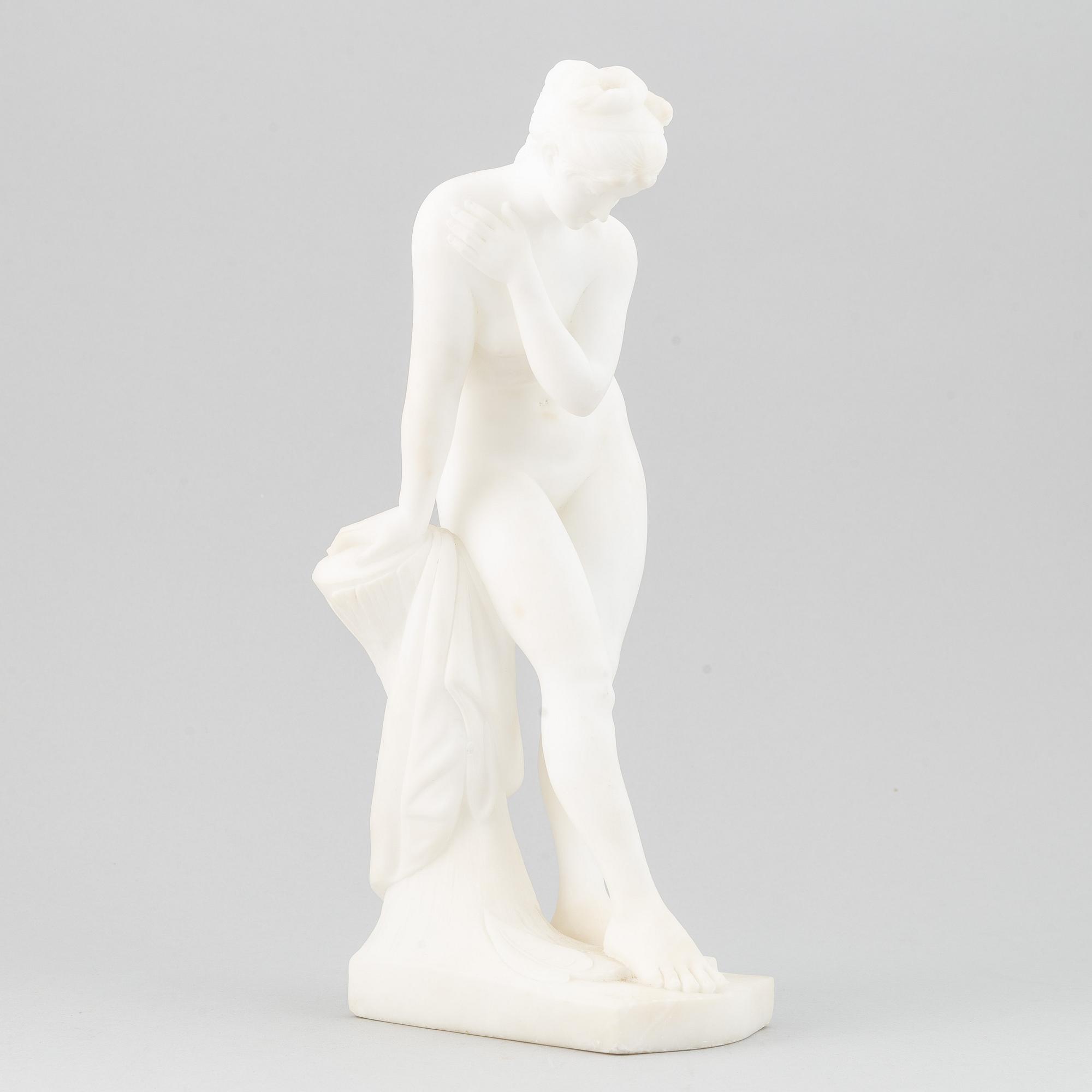 Sculpture, galleria Lapini, Alabaster. Height 36 cm.