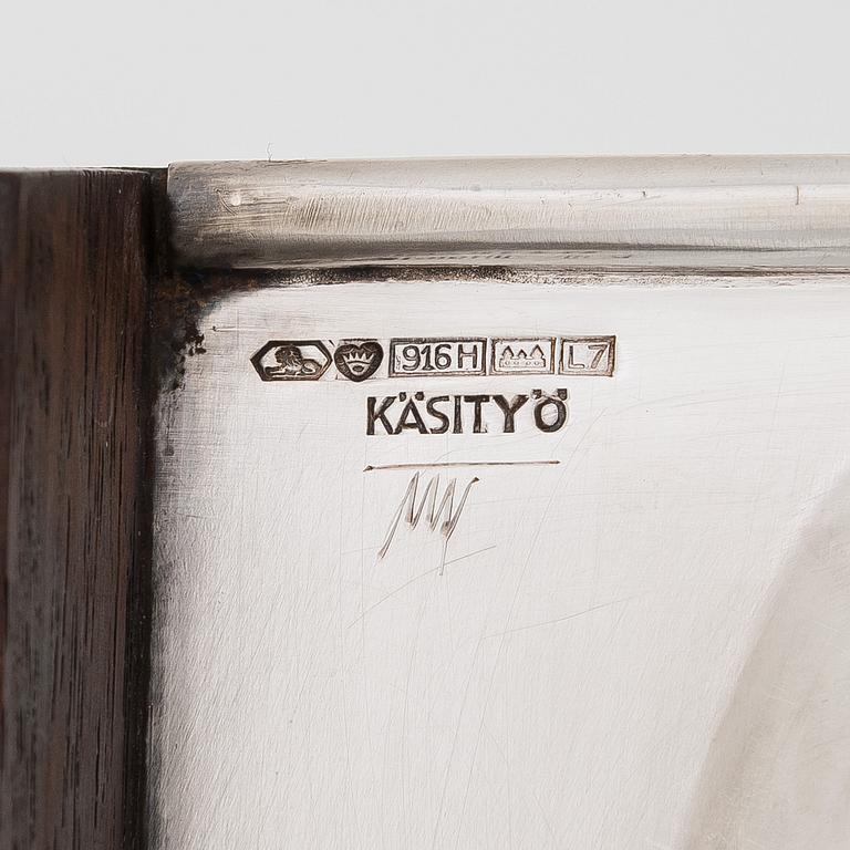 Tapio Wirkkala, leipäkori, hopea ja palisanteri, TW 185, Kultakeskus, Hämeenlinna 1964.