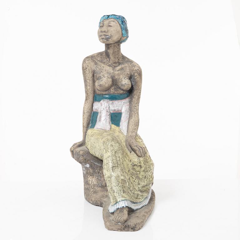 Mari Simmulson, skulptur, "Sittande balinesiska", modell 4294, Upsala-Ekeby, 1957.