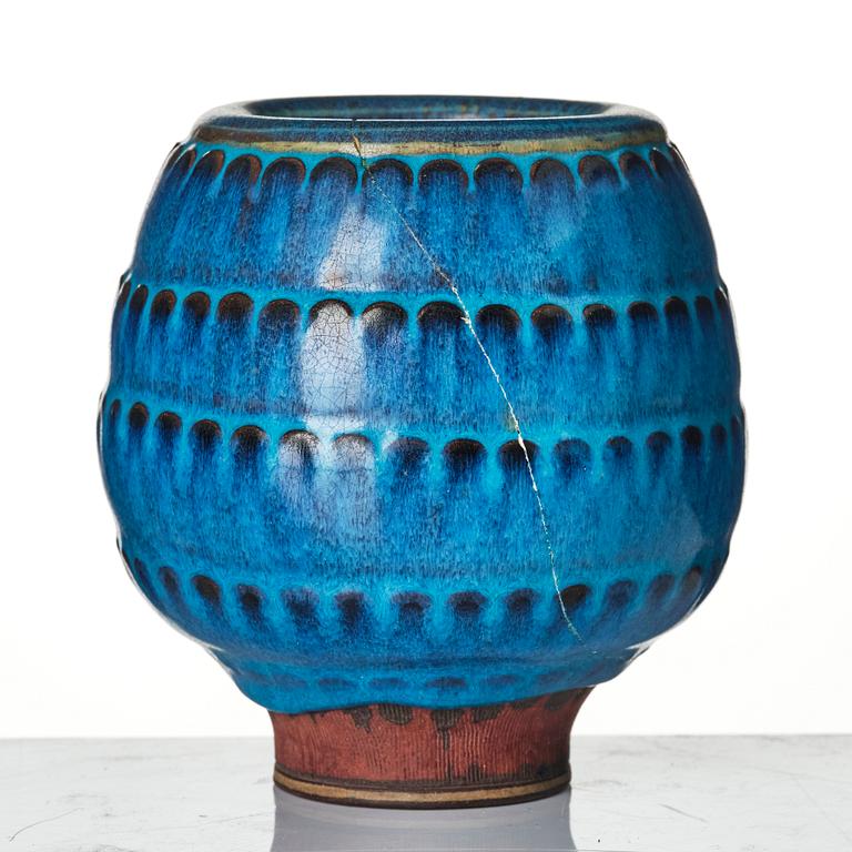 Wilhelm Kåge, Two Farsta stoneware vases, Gustavsberg Studio, 1948 and 1950.