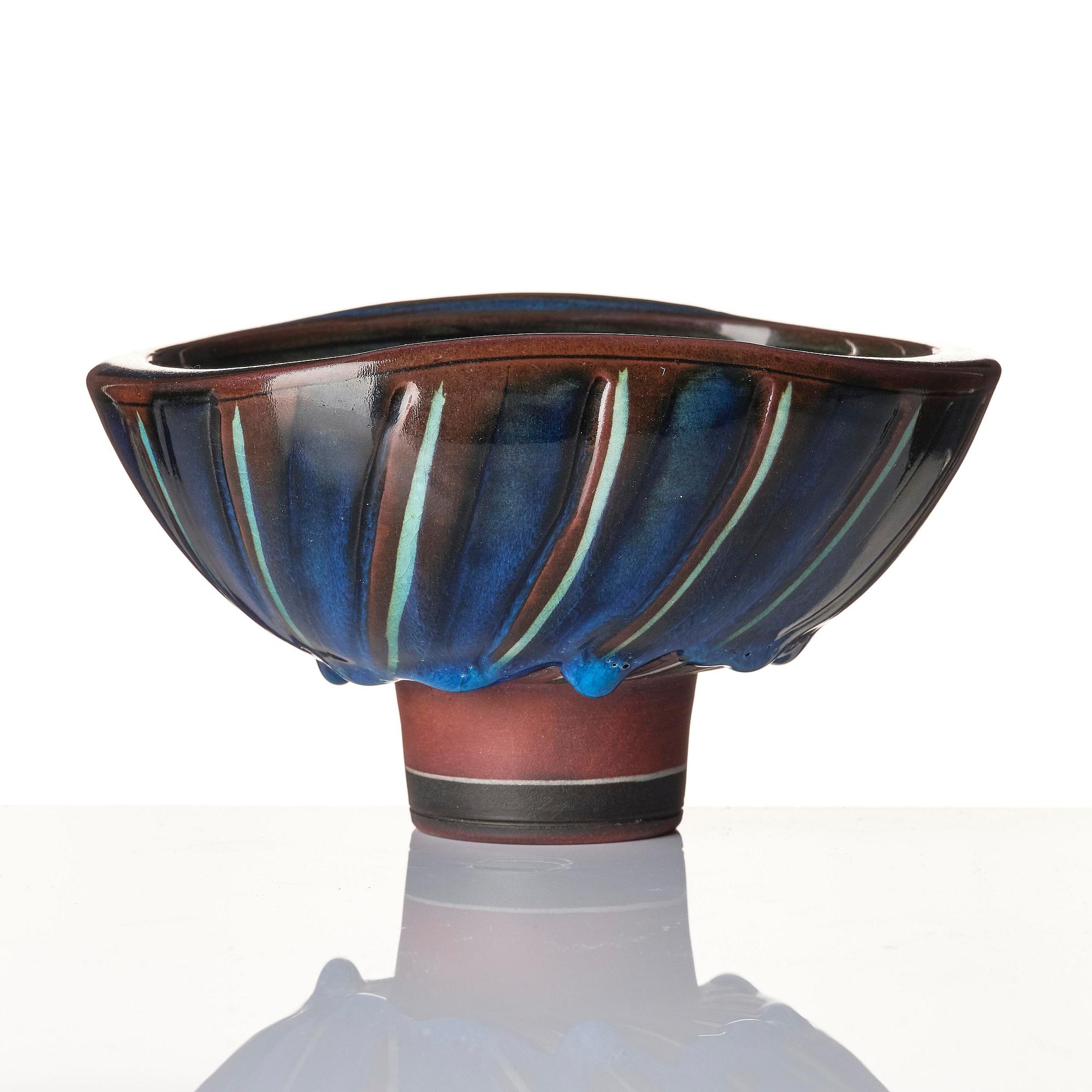 Wilhelm Kåge, a Farsta stoneware bowl, Gustavsberg Studio 1958.