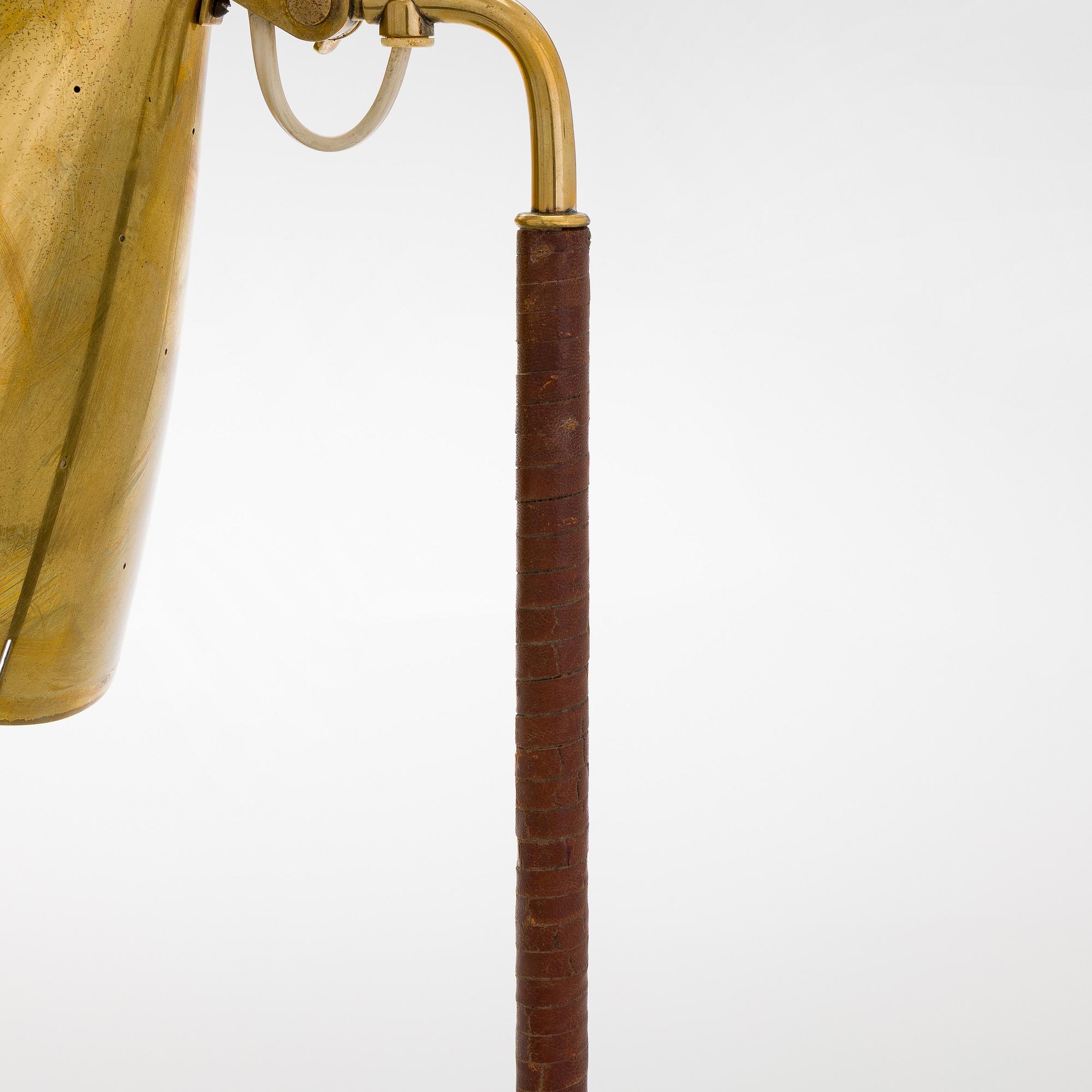 Paavo Tynell, a mid-20th century '9224' table lamp for Taito Finland.