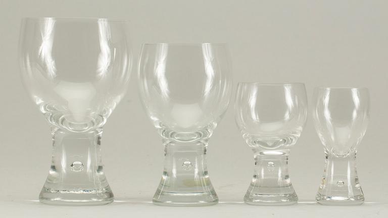 GLASSERVIS, 48 delar, Kosta, Göran Wärff, Kosta. 1900-talets andra hälft.