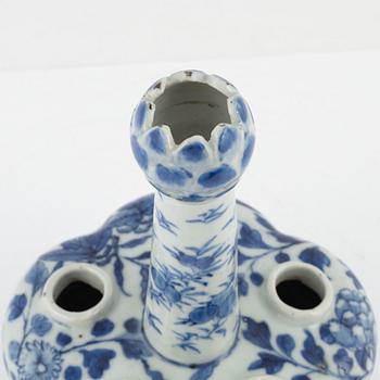 Tulpanvas, porslin, sen Qingdynasti.