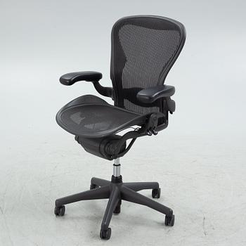 Don Chadwick/Bill Stump, skrivbordsstol, "Aeron", Herman Miller.