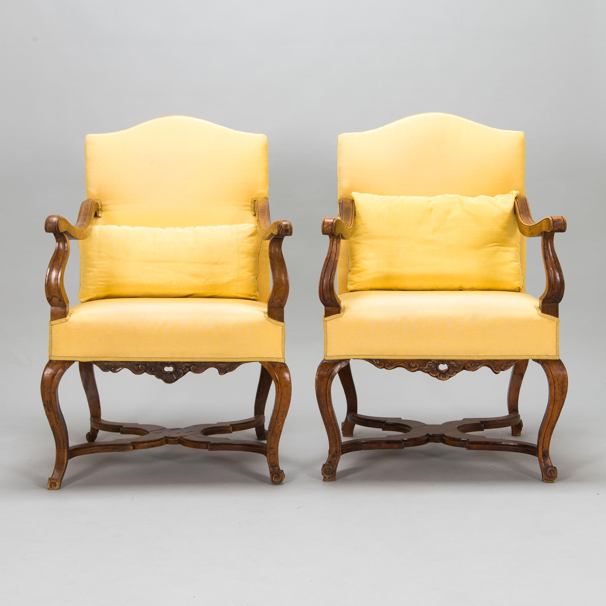 Two similar late Baroque French armchairs, first half of the 18th century.