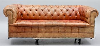 SOFFA, chesterfield, 1900-tal.