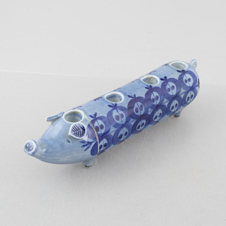 Lisa Larson, ljusstake, stengods, "Adventsgris", ur serien "Matilda", Gustavsberg.