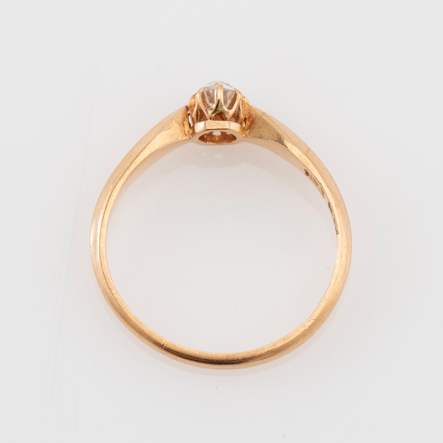 Ring 18K guld med en ovalt gammalslipad diamant, Karl Anderson  Stockholm 1902.
