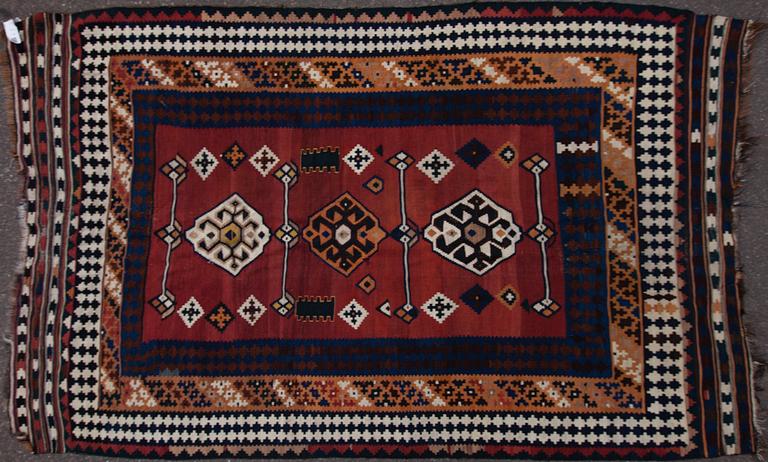 MATTA, Kelim. Ca 280x170 cm.