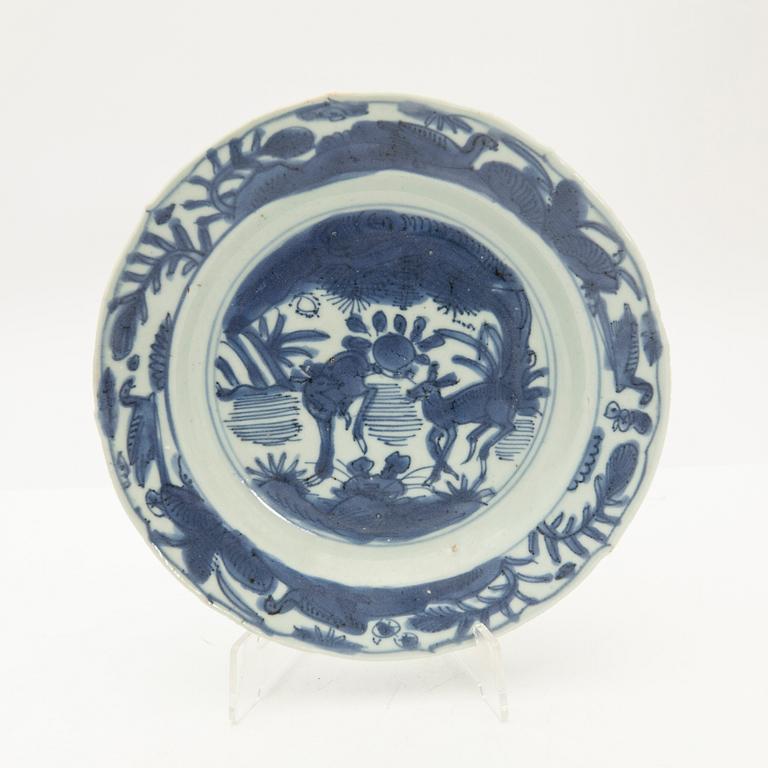Bowl and plate, porcelain, Ming dynasty, China, 1368-1643.