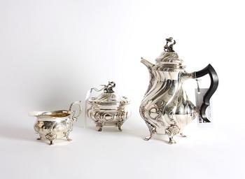 KAFFESERVIS, 3 delar, silver, rokokostil, C.G.H 1951-51.
