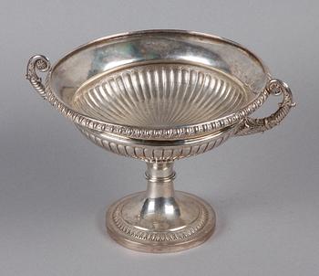 SKÅL PÅ FOT, silver, empire, Adolf Zethelius Stockholm 1826.