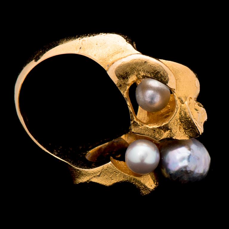 BJÖRN WECKSTRÖM, SORMUS, viljellyt helmet, 18K kultaa. Lapponia 1973.