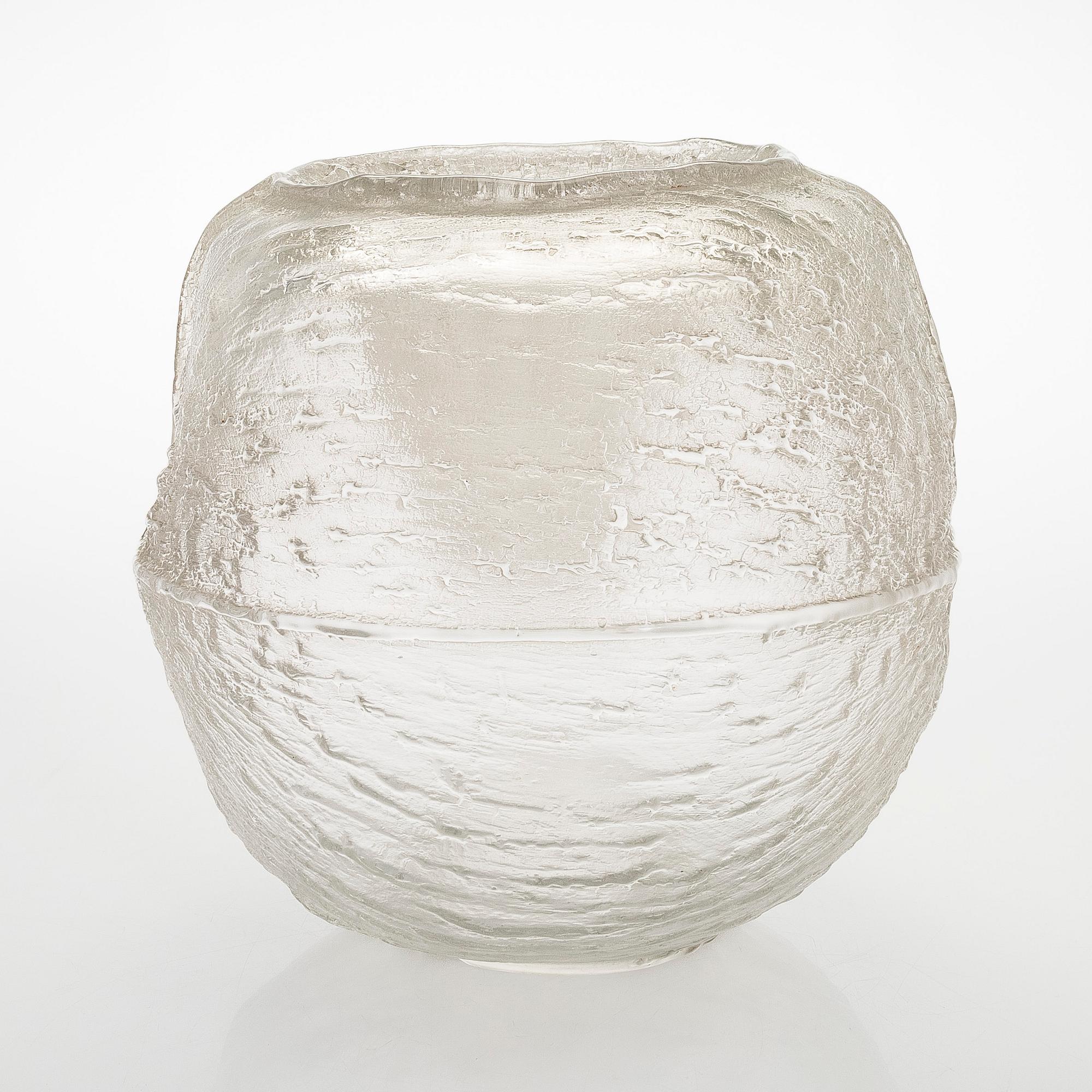 Timo Sarpaneva, vase, from the Finlandia series for Iittala, unsigned.